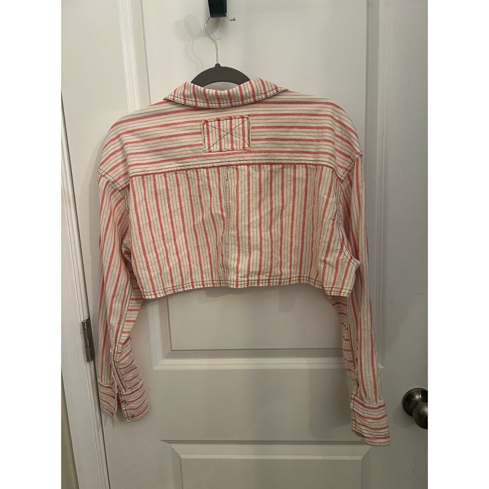 Free People We The Free Striped Red Oxford Crop Button Front XS Boxy Top Shirt - Picture 3 of 10
